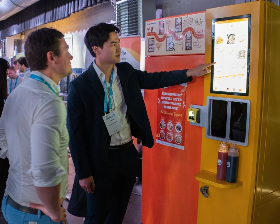 SmartFoodie im persönlichen Austausch bei der BayStartUP Night 2025